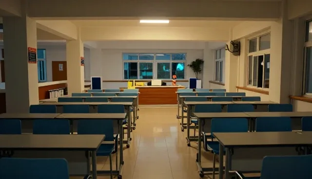 新媒体运营适用条件：如何选择适合的运营模式